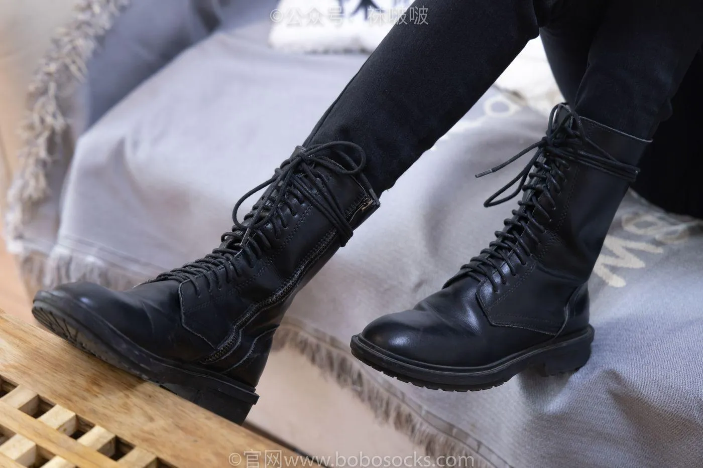 [BoBoSocks袜啵啵]NO.061 稚予-短靴、白棉袜、裸足 [145P]插图3